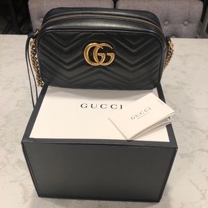 Gucci GG Marmont Small Matelasse shoulder bag
